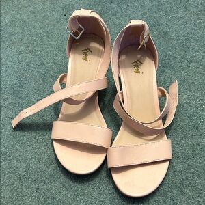 FIONI Blush pink Sandals